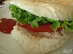 金枪鱼帕尼尼-榖屋house of flour(张江首店)