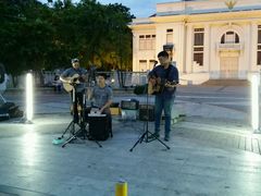 露天歌手-周日夜市