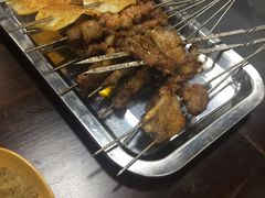 -老蚌埠烤串·新派烧烤·油边王(工农路店)