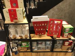 零售区-星巴克臻选(湖滨道店)