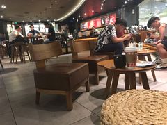 大堂-星巴克臻选(广州太古汇店)