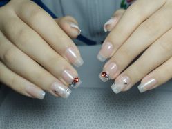 -星辰·新中式美甲美睫工作室
