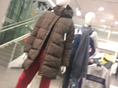 -H&M(鹏欣水游城店)