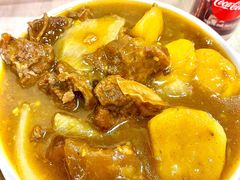 咖喱牛腩跟饭-喜莲咖啡