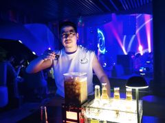 -赤红音乐现场(浦东金桥路店)