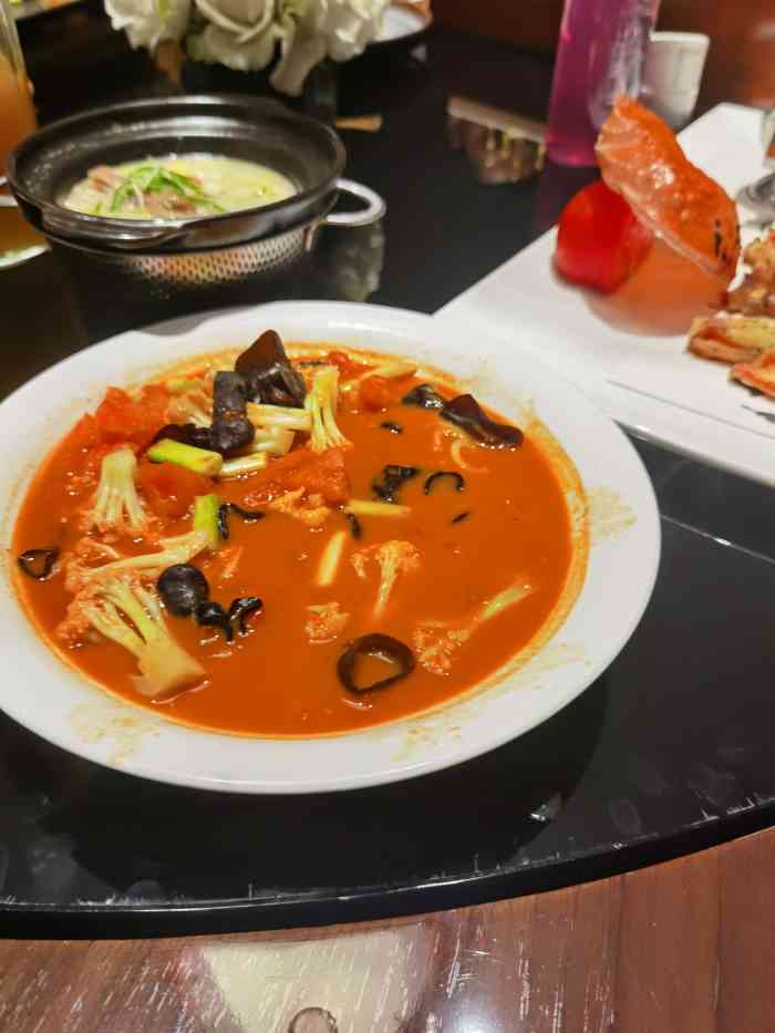 璞丽puli club-"来温州因为附近的大火餐厅没排到所以凑近挑.