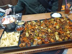 -肥肥虾庄·金牌油焖大虾(杨园滨江时代walk店)