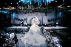 -纯色时光婚纱艺术馆WHITE