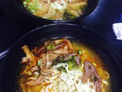 -花溪巷牛肉粉(泉城路店)