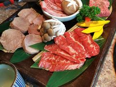 -炼火烤肉店