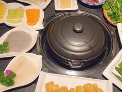 -大匠工房古船木艺术餐厅·猪肚鸡专门店(长白仙岛店)