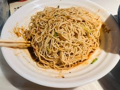 -肥肥虾庄·金牌油焖大虾(沙湖店)