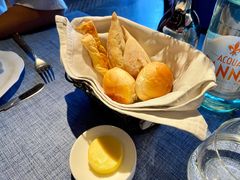 饭前餐包-弦月窗LUNETTE BY AMANDA(复兴路店)