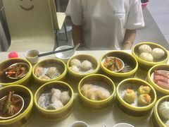-后街女孩肠粉店