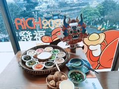 -包整·丝娃娃(一览甲秀楼风景店)