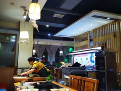 -明何记涮牛肚(品牌首店隋唐植物园南门古城路店)
