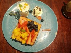 红梅果蜂蜜吐司配意式奶酪-卡朋厨房(289艺术园区店)