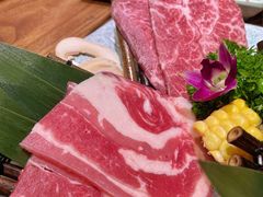 黑牛六拼-明洞阿姨·韩式酱蟹烤肉·创意料理(三元桥店)