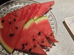 -有红鸡毛店·川菜(抚琴夜市店)