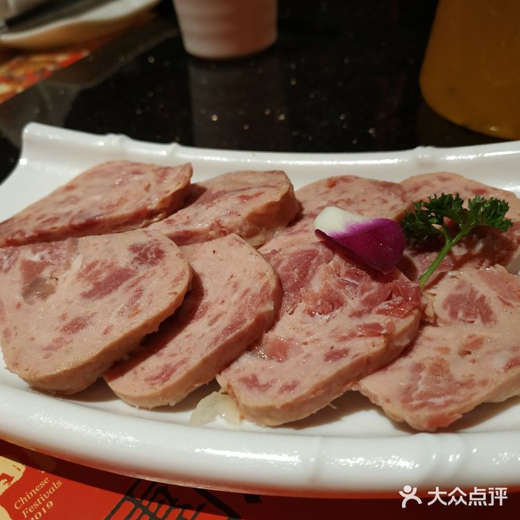 瞬间被治愈！科尔沁精品肥牛、南山招牌特色千层肚，每次都吃到光盘