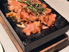 -左庭右院鲜牛肉火锅黑金店(陆家嘴中心店)