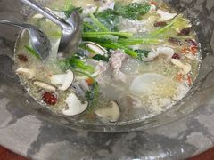 -姚记抚仙湖石锅鱼庄