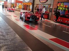 -法拉利主题公园