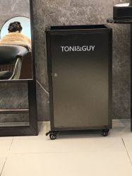 -TONI&GUY