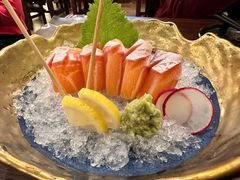 法罗三文鱼腩刺身-鸟鹏烧鸟居酒屋(天河领展店)