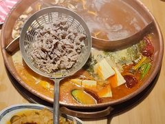 -洱火云南酸菜牛肉火锅(石景山当代商城店)