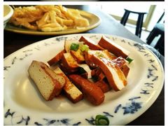 -阿英卤肉饭