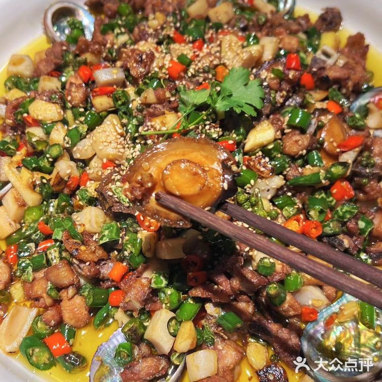 🔥 美食专场：秦阿哥教你舌尖上的江湖菜！🍽️ 