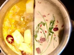 -湊湊火锅·茶憩(新中关购物中心店)