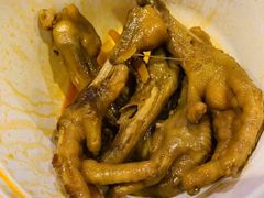 -何记花甲(海岸城旗舰店)