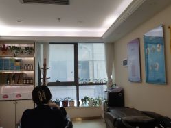 -碧莲盛·不剃发植发