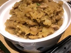 腌黑猪肉烩酸菜-蒙料·手把肉(望京店)