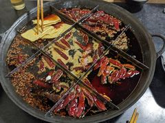 -铜元老码头鳝鱼火锅