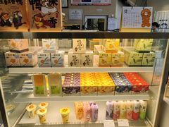 面包甜点陈列柜-奈雪的茶(金凤万达PRO店)