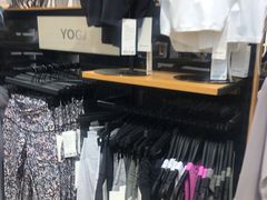 -lululemon athletica(希慎广场店)