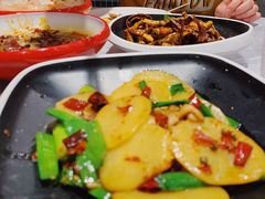 爆炒鸡皮土豆片-华仔龙虾(永乐路总店)