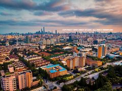 -复旦大学光华楼