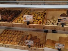 -金色麦甜糕点(面包.蛋糕.华苑店)