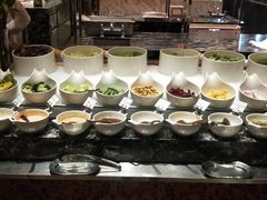 自助调料区-南通滨江洲际酒店-西集自助餐厅