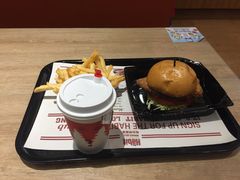 -The Habit Burger Grill 哈比特汉堡(爱琴海店)