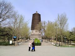 -玲珑塔公园