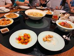 -港丽餐厅(高德置地店)