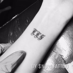 -SNOW TATTOO STUDIO