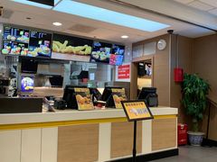 -麦当劳(轻轨曹杨路店)