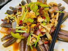 -三亚火车头万人海鲜广场