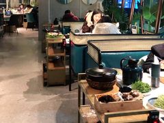 大堂-三个椰子·现砍椰子鸡(金源CBD店)